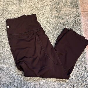 Athleta Ultimate Stash Capri leggings